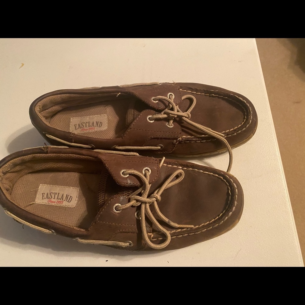 East land leather boat shoes